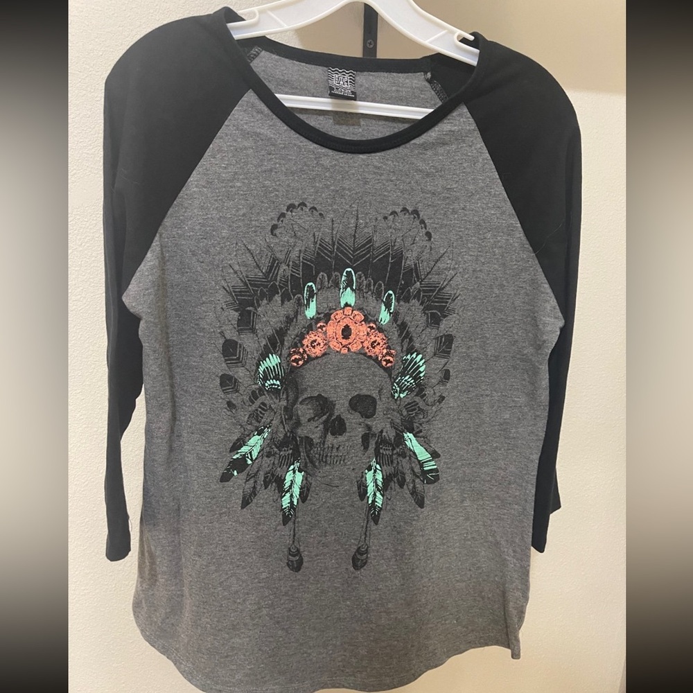 Empire Graphic 3/4 Sleeve Tee